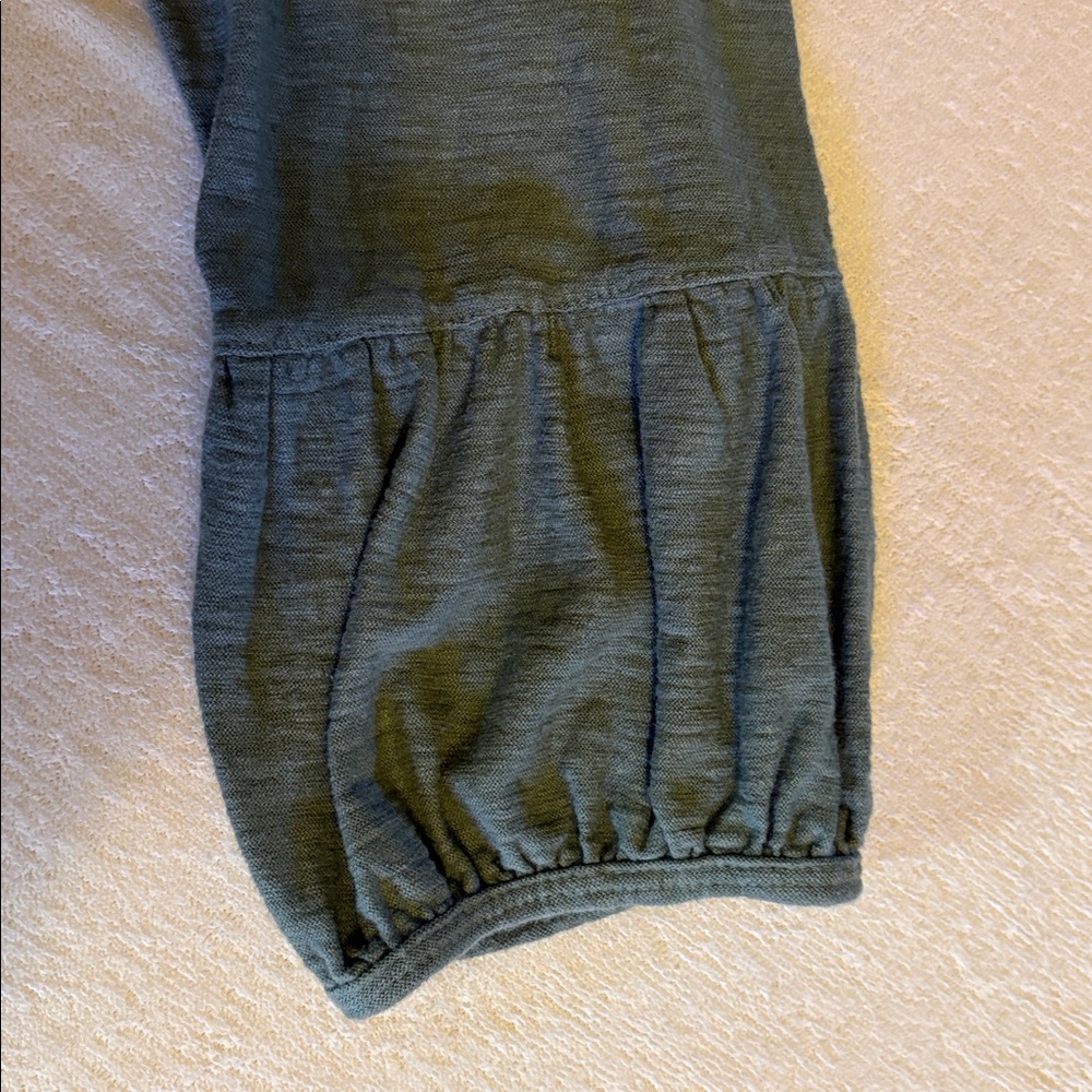 cut loose Slate Green Scoop Neck Tunic with Gathered Three-Quarter Sleeves - Picture 3 of 3